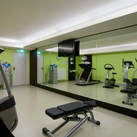 - By Ihg 4* Salzbourg